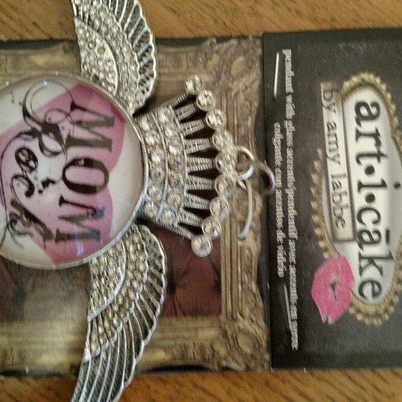 Pendant with Glass accents - Picture 7 of 12